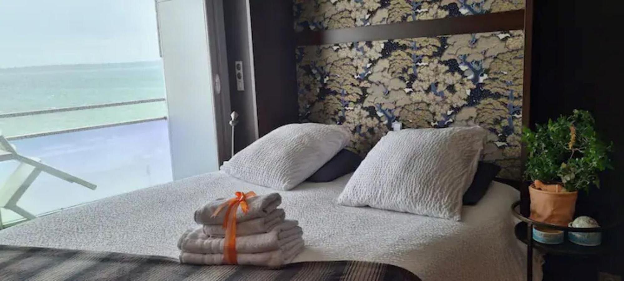 Studio Les Trois Etoiles De Mer Конкарно Екстериор снимка